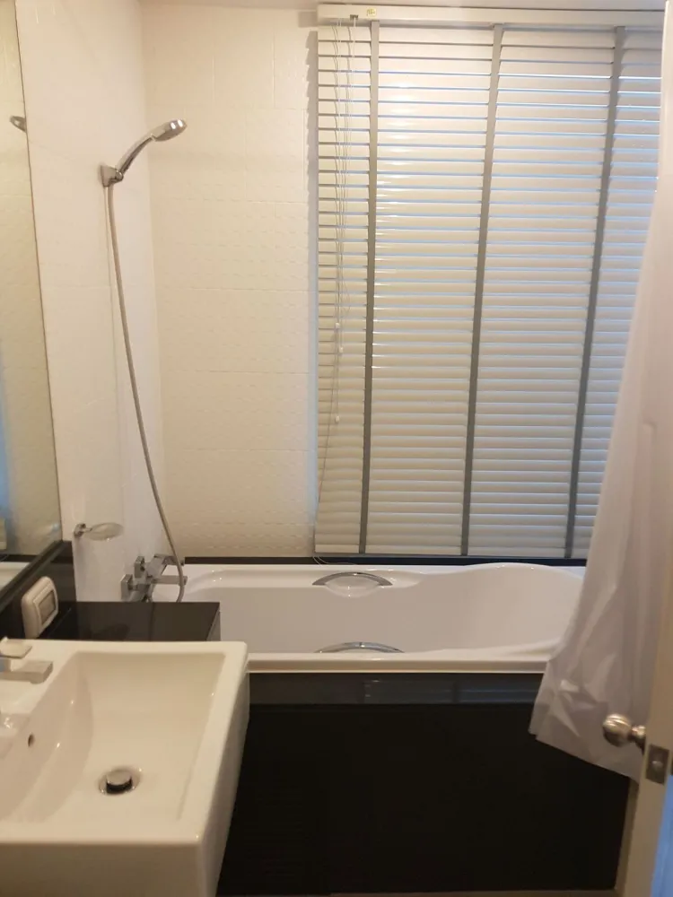 Property image - full photo 4
