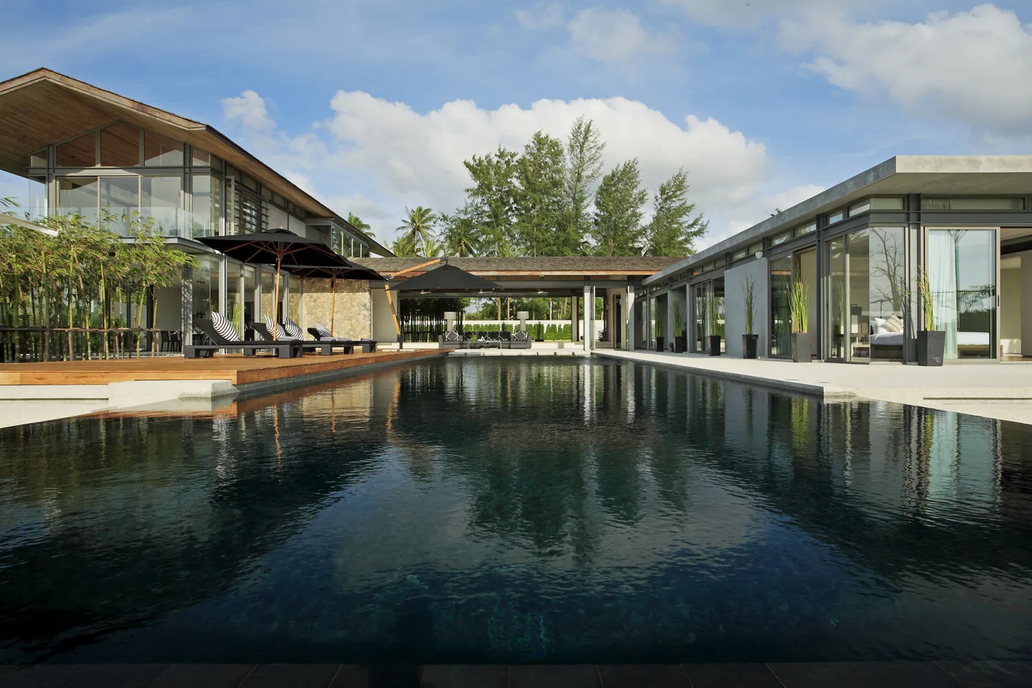 Property image - full photo 11