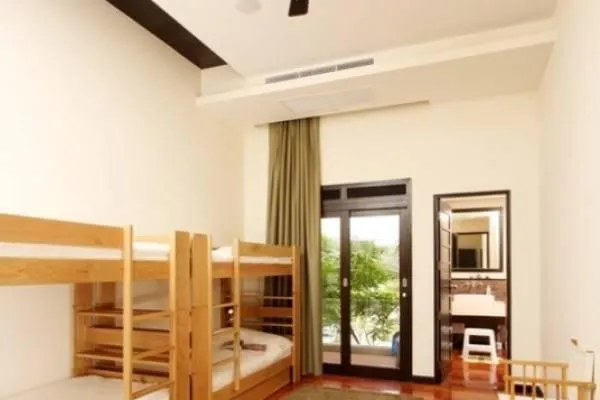Property image - full photo 8