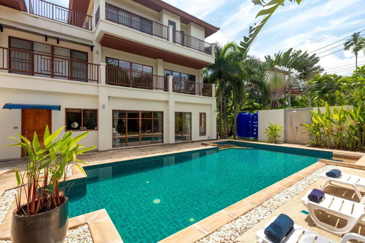 Property image - full photo 4