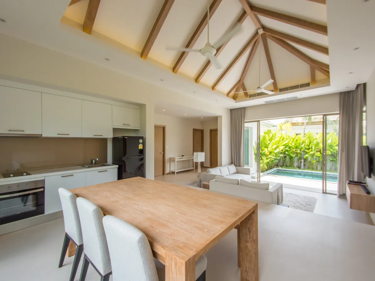 Property image - full photo 6