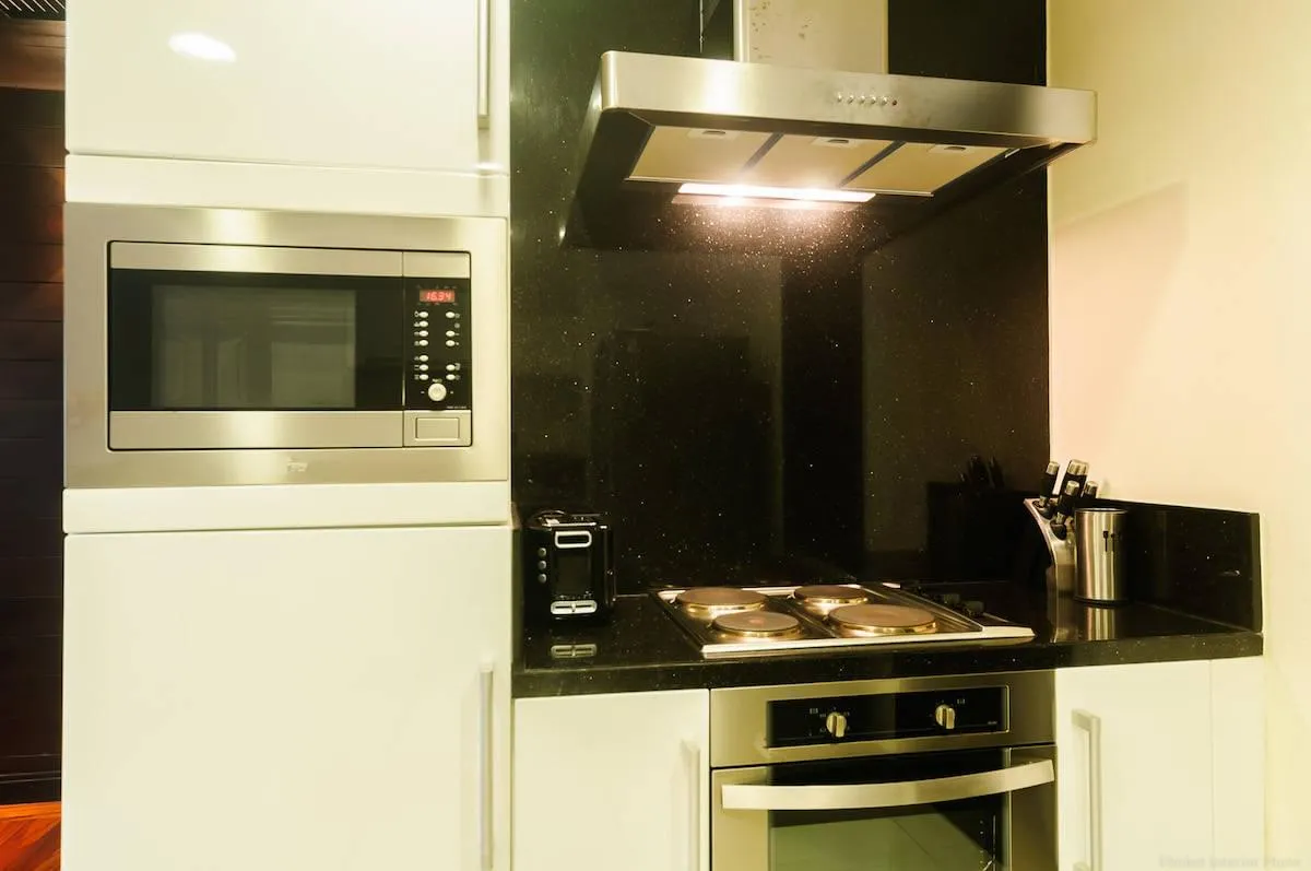 Property image - full photo 32