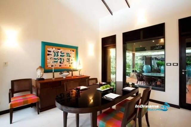Property image - full photo 3