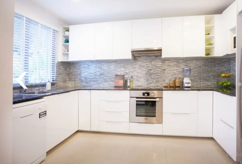 Property image - full photo 6