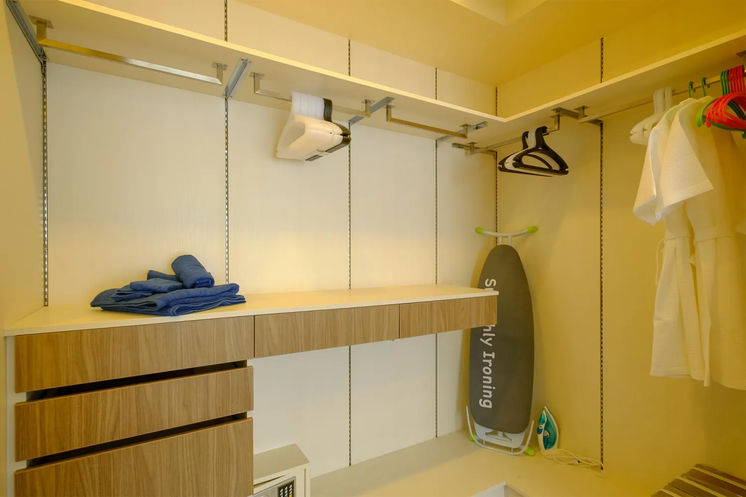 Property image - full photo 13