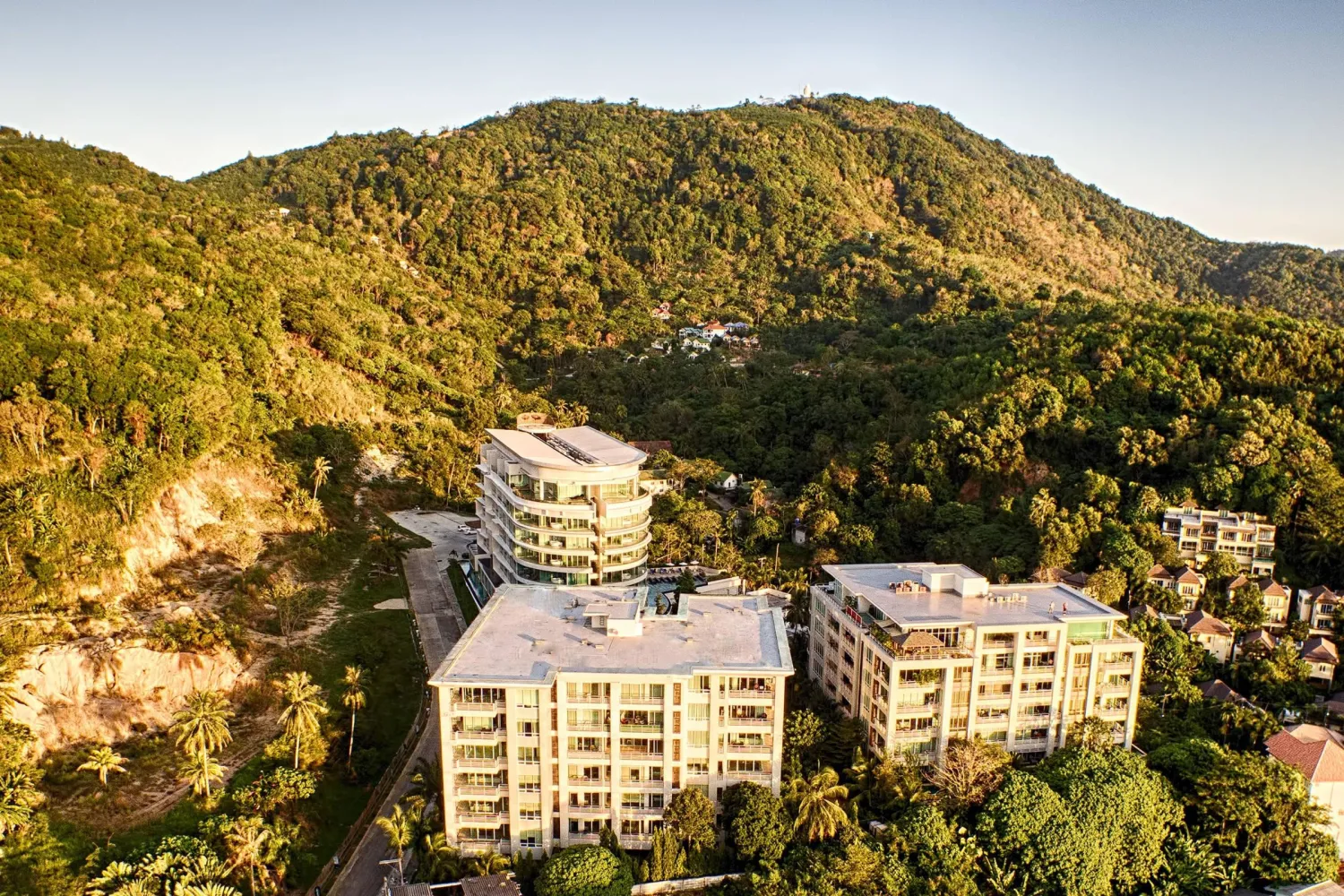 Property image - full photo 1