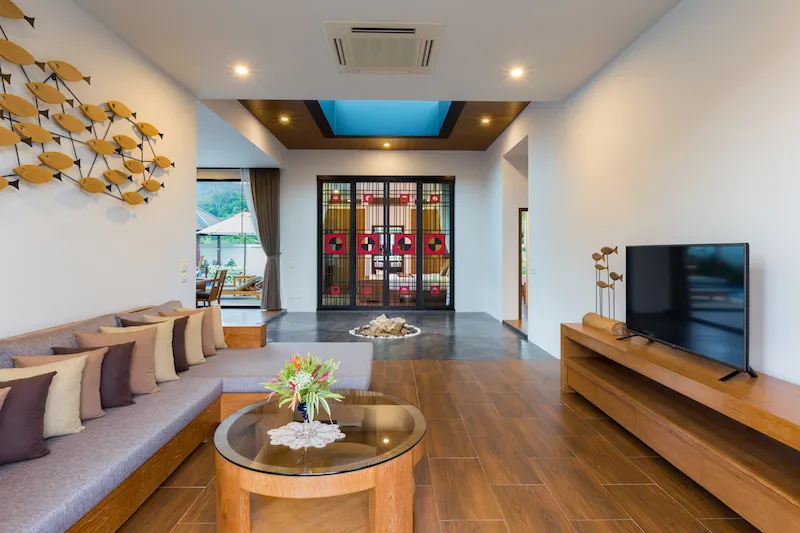 Property image - full photo 2