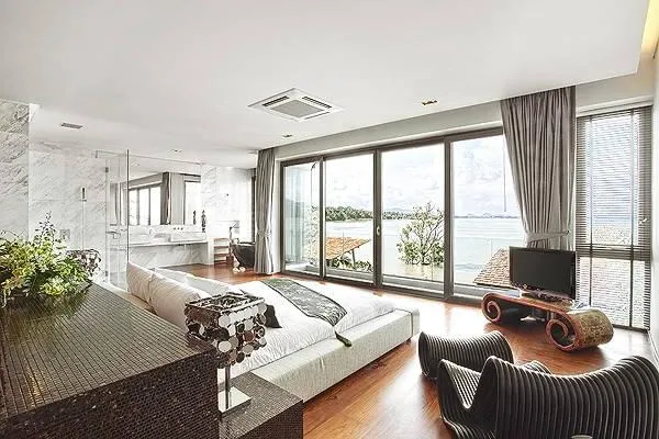 Property image - full photo 10