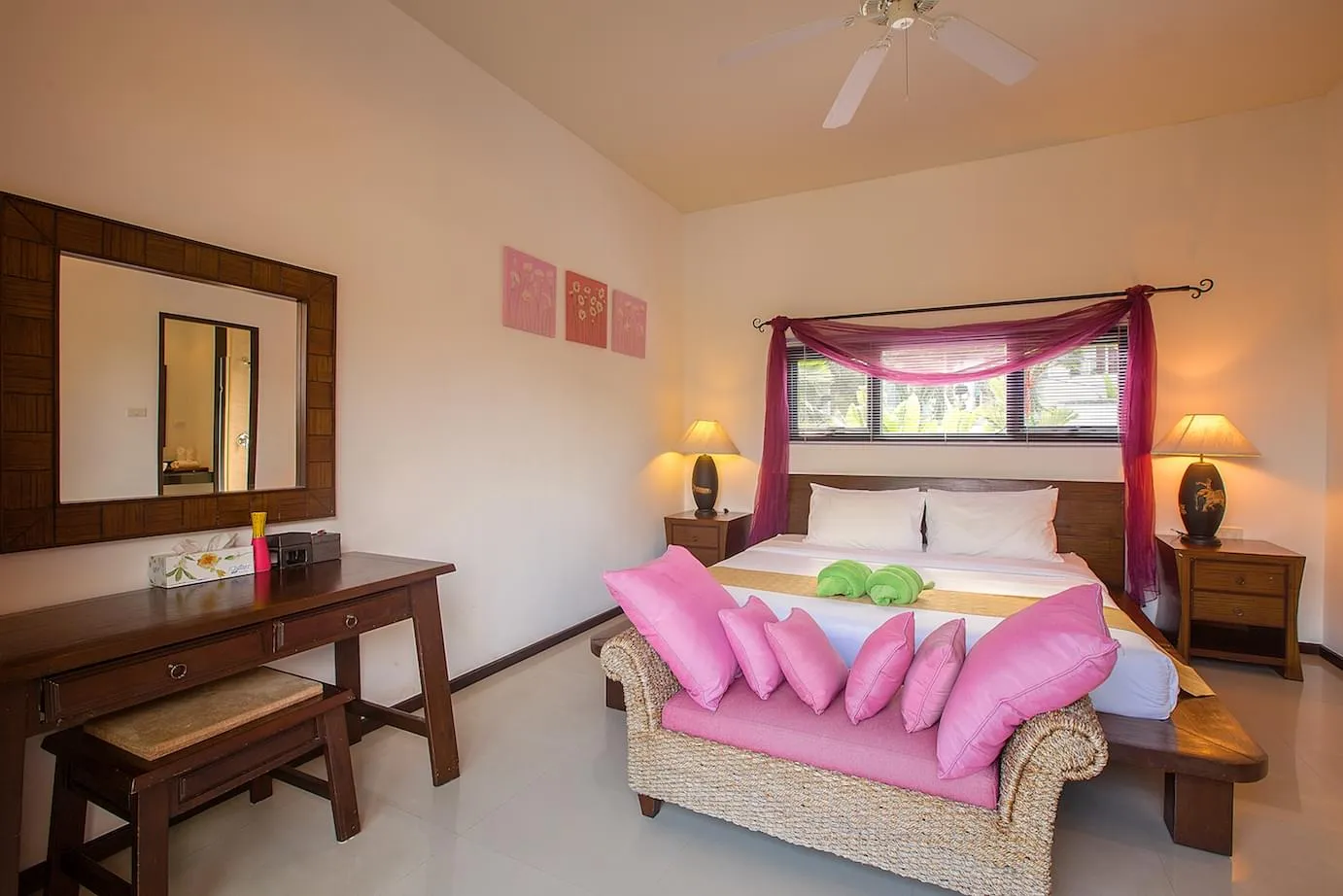 Property image - full photo 5