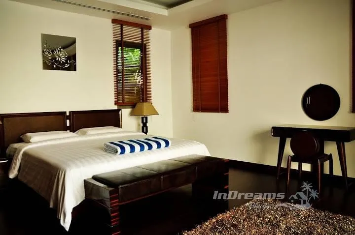 Property image - full photo 16