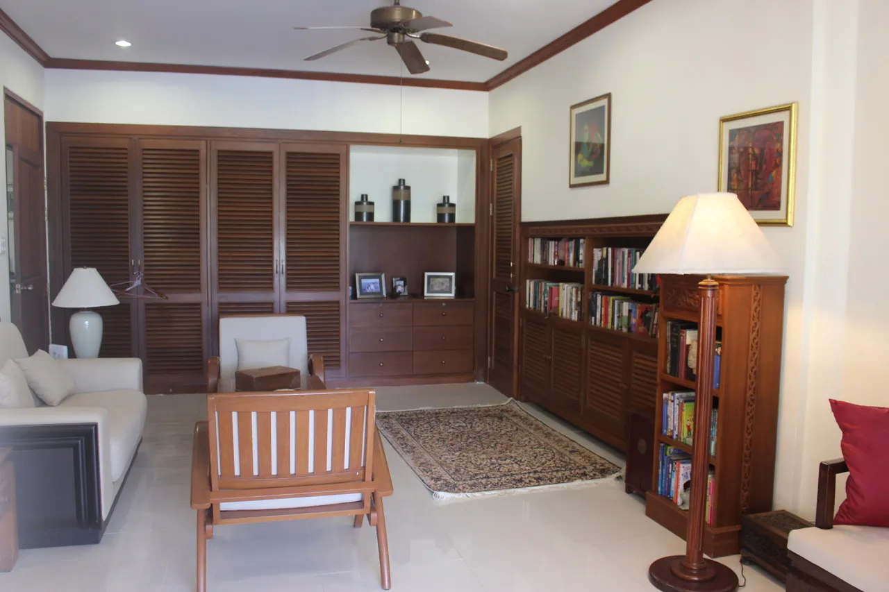 Property image - full photo 18