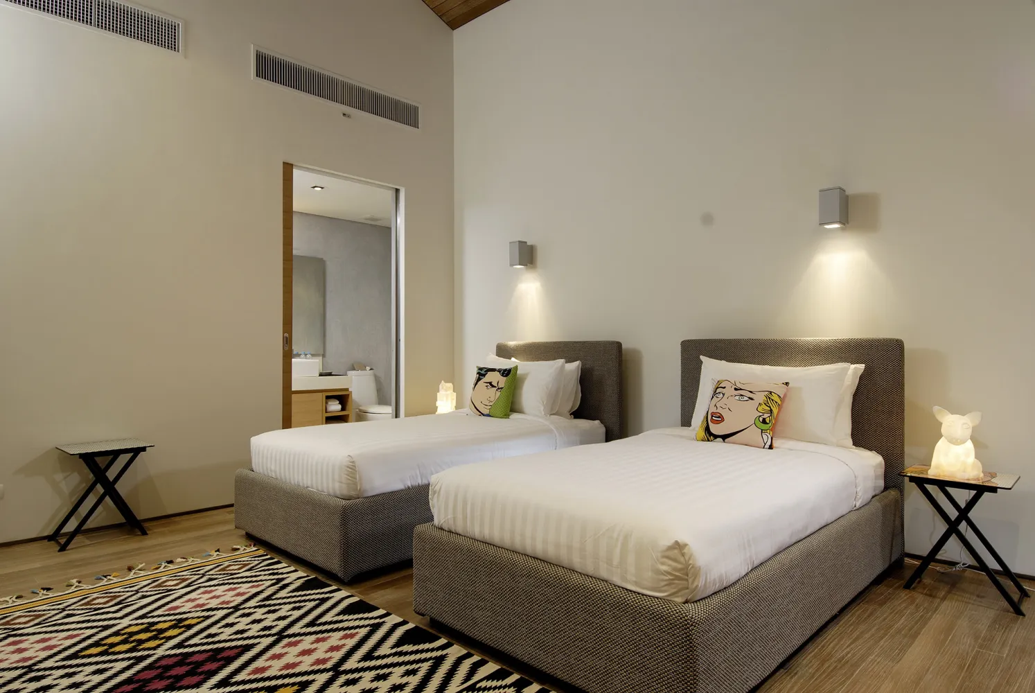 Property image - full photo 9