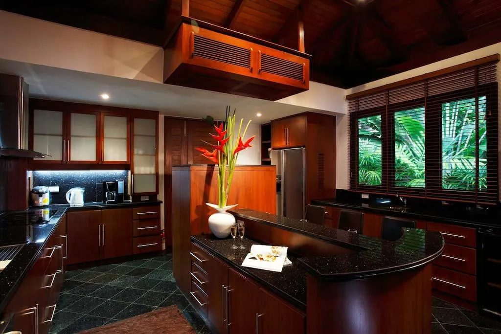 Property image - full photo 14