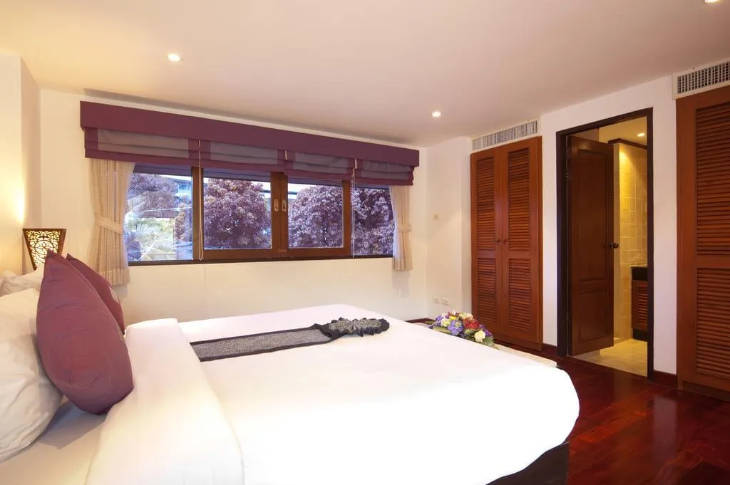 Property image - full photo 9