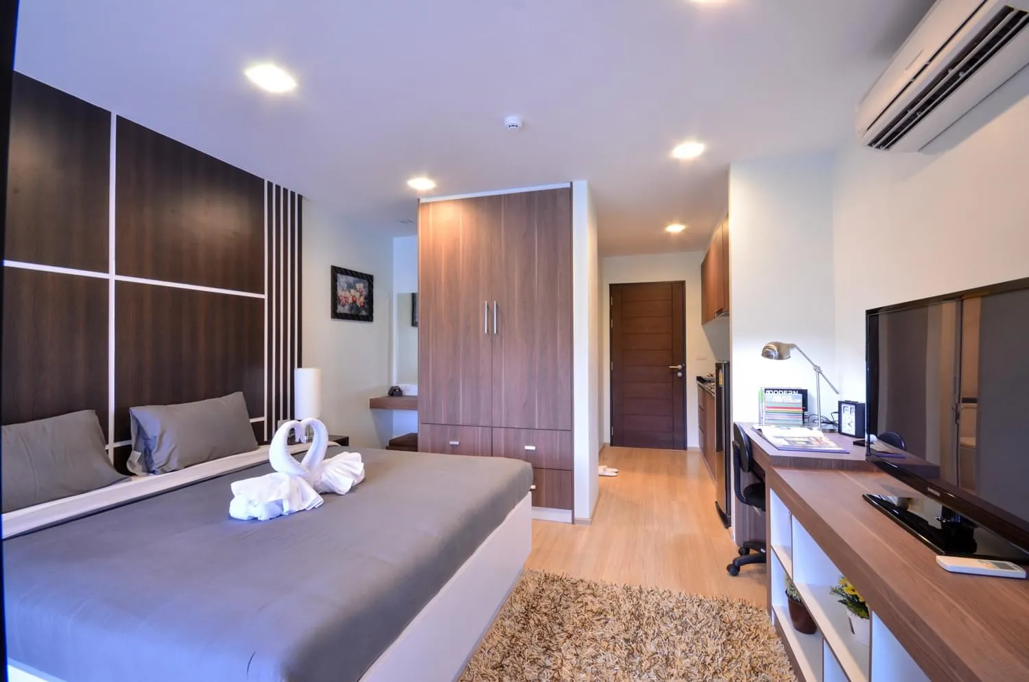 Property image - full photo 1