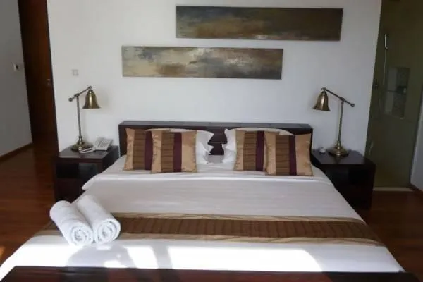 Property image - full photo 13
