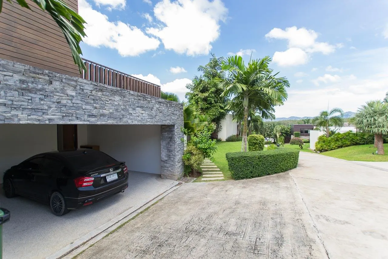 Property image - full photo 55