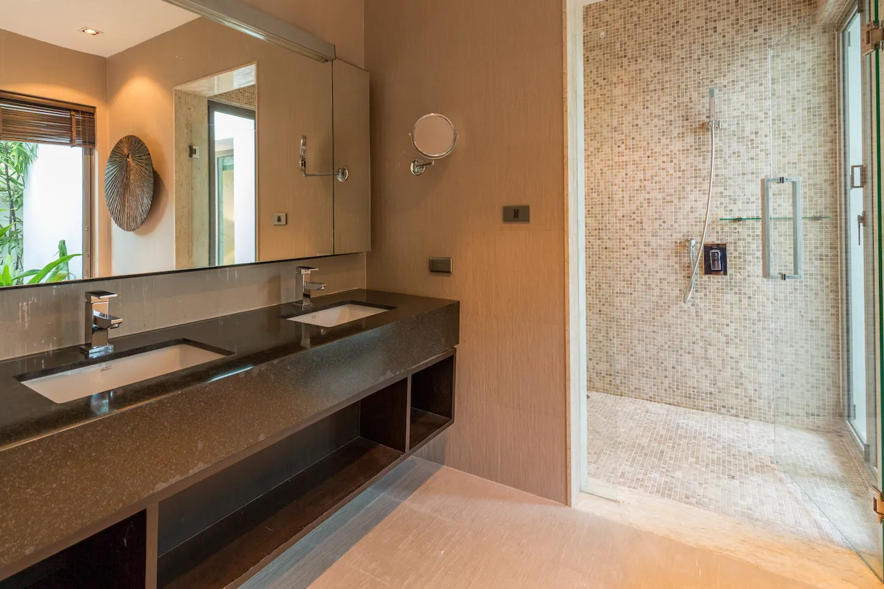 Property image - full photo 7