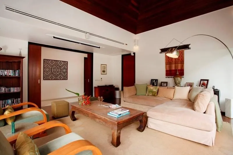 Property image - full photo 3
