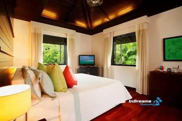 Property image - full photo 8