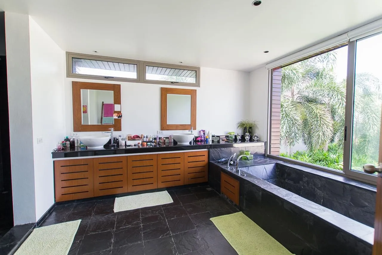 Property image - full photo 24