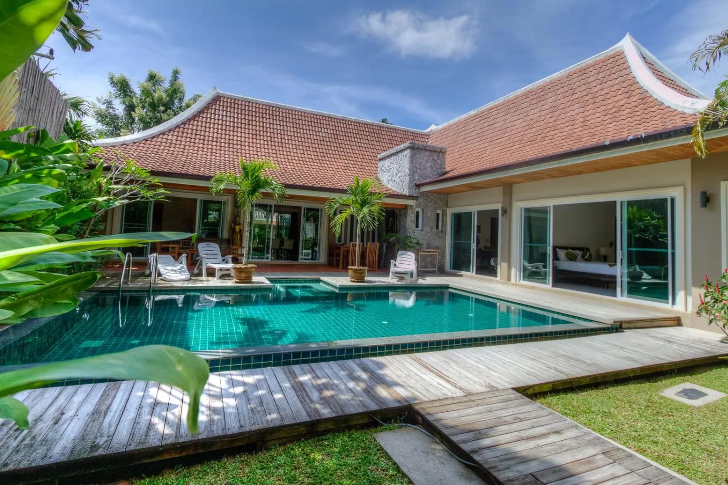 Property image - full photo 1