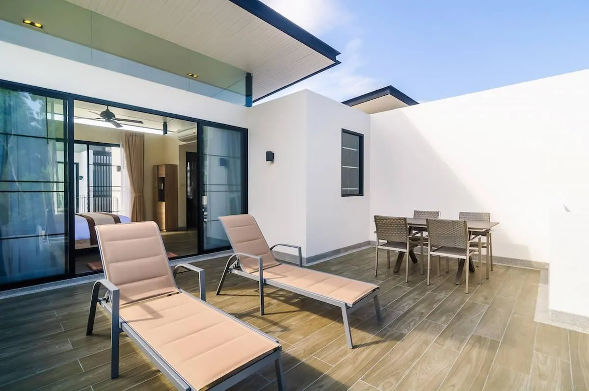 Property image - full photo 36
