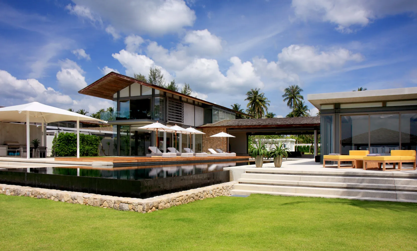 Property image - full photo 1