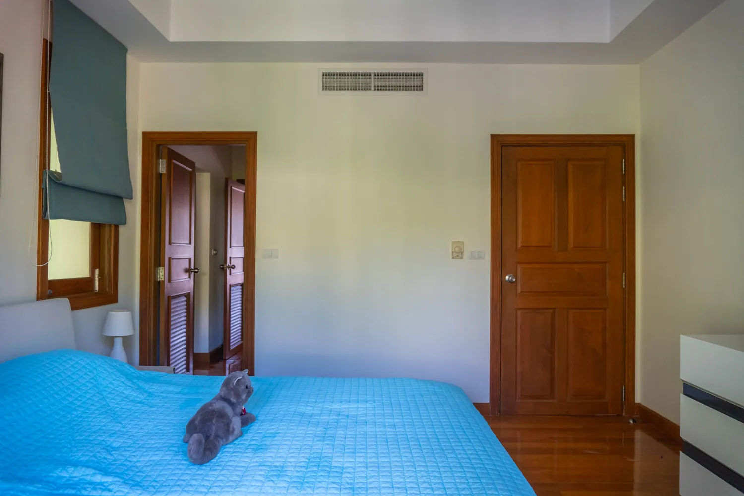 Property image - full photo 98