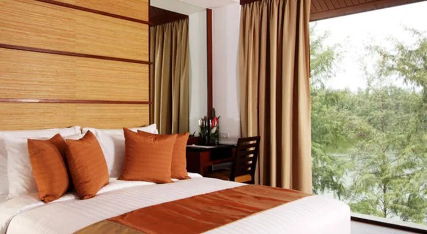 Property image - full photo 20