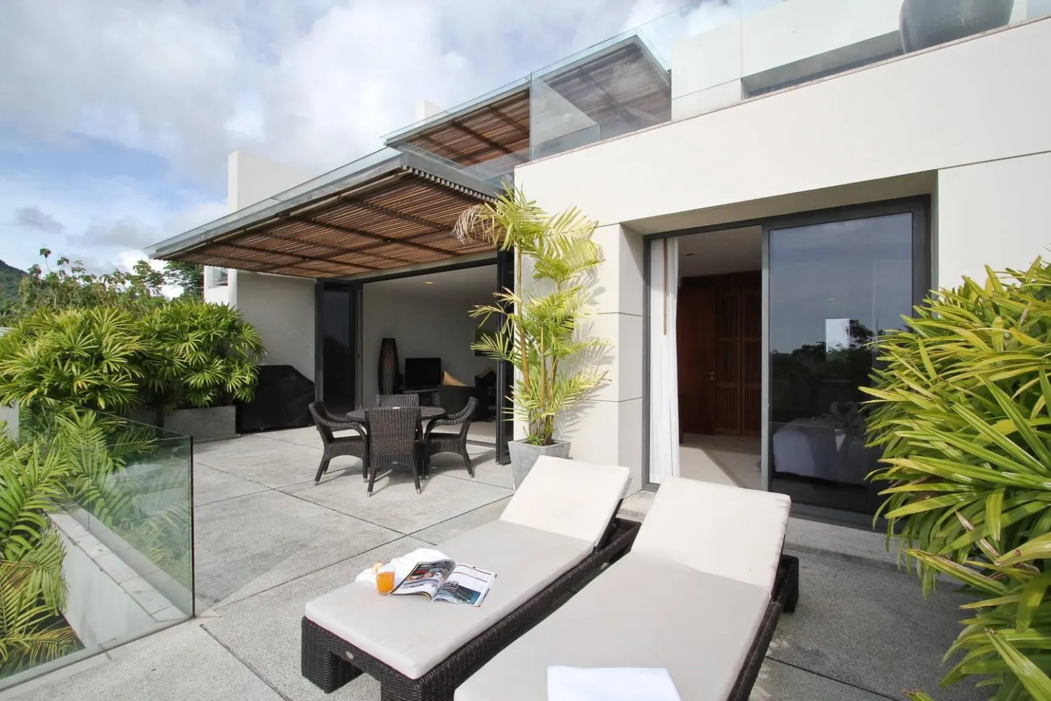 Property image - full photo 1