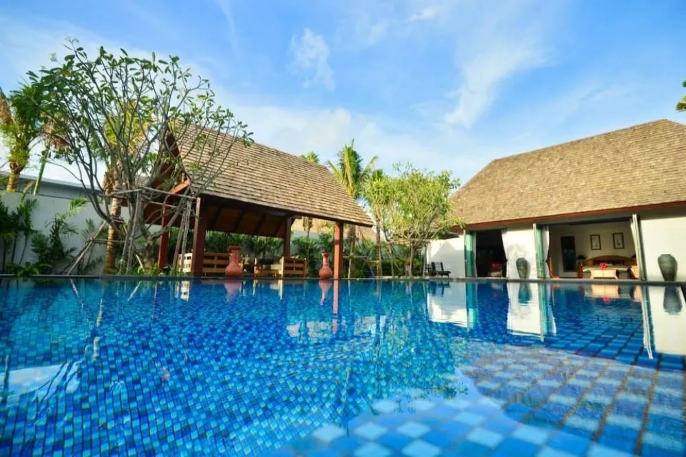 Property image - full photo 23