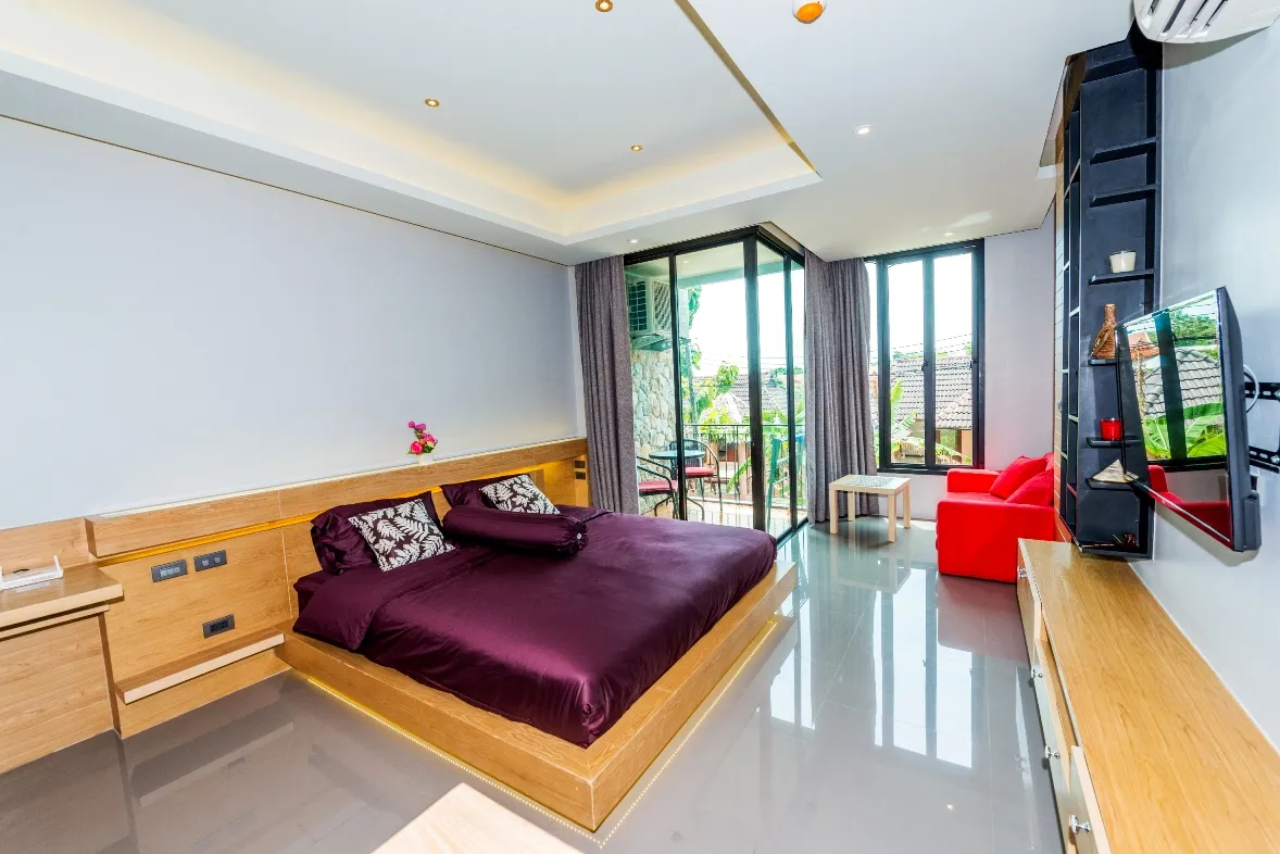 Property image - full photo 15