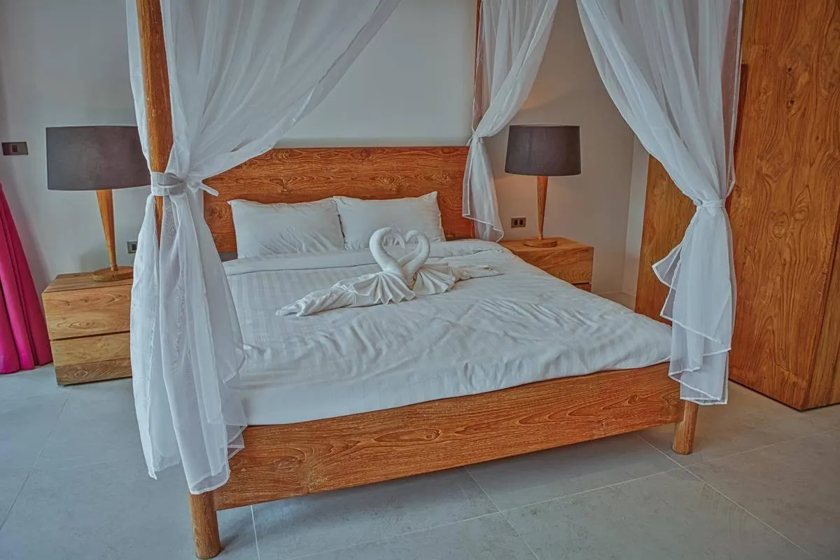 Property image - full photo 42
