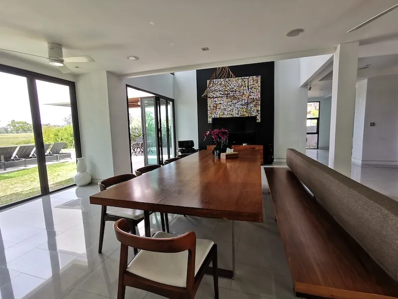 Property image - full photo 4