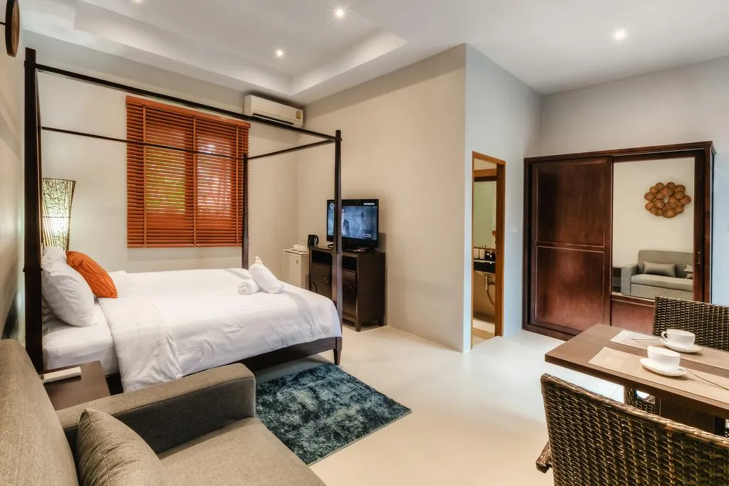 Property image - full photo 40