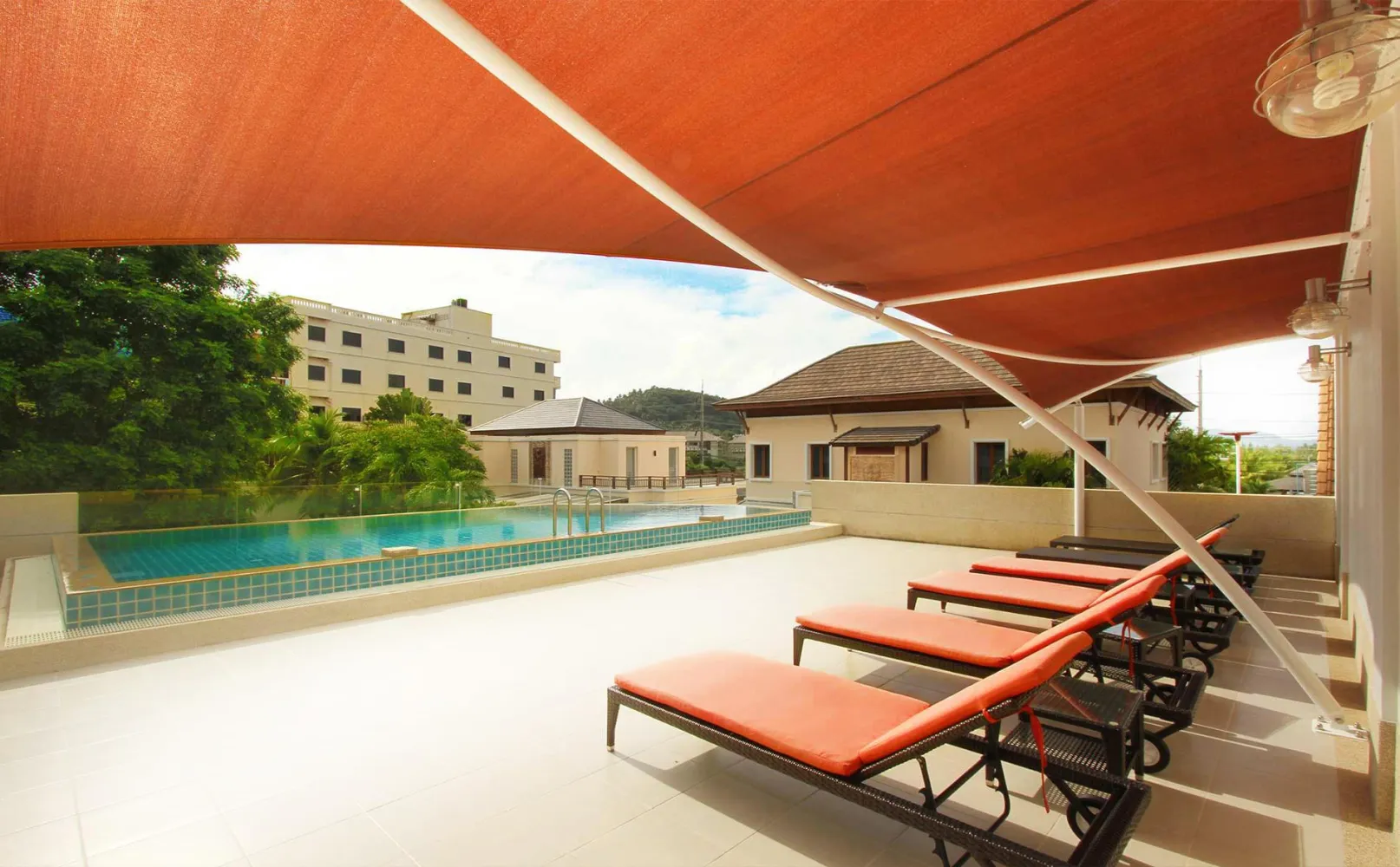 Property image - full photo 10