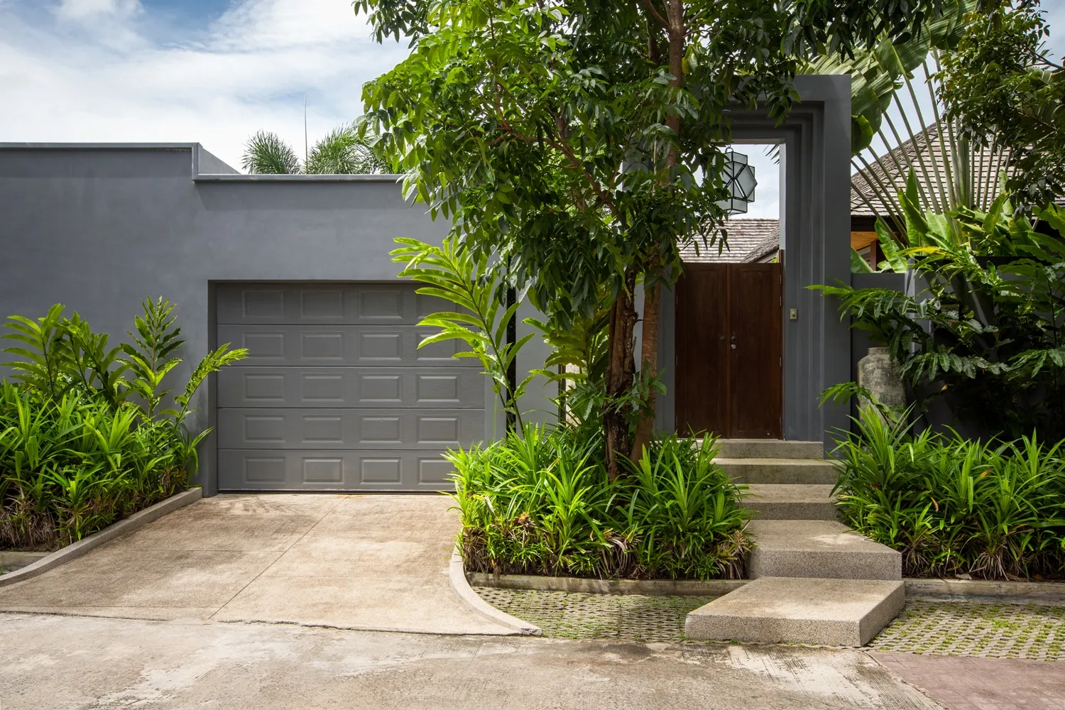 Property image - full photo 4