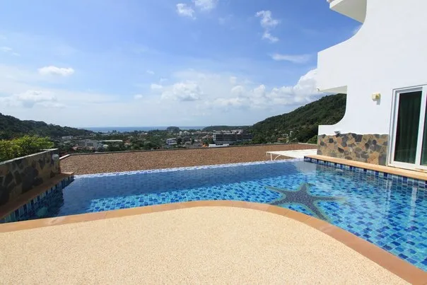 Property image - full photo 4