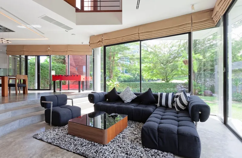 Property image - full photo 3