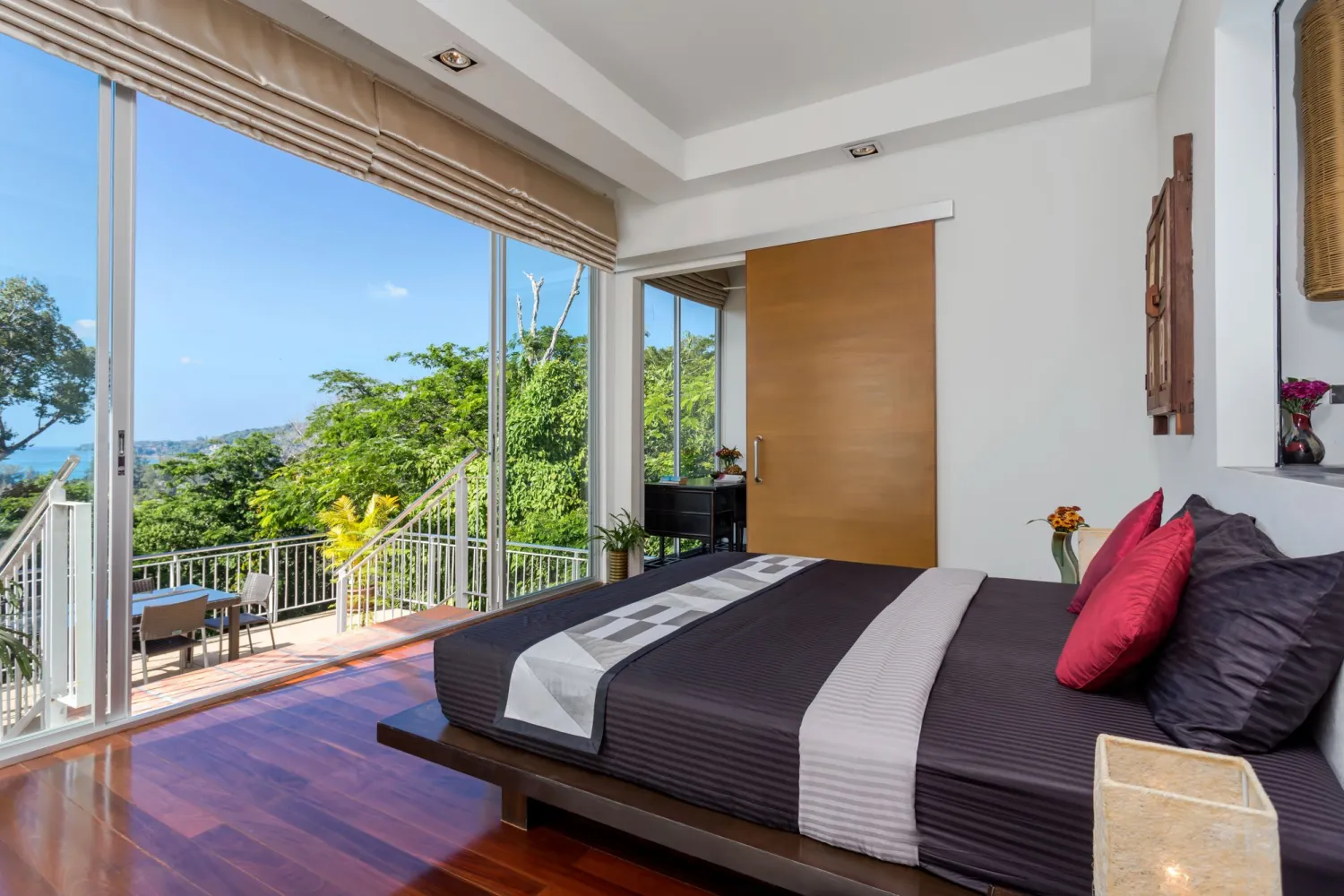 Property image - full photo 39