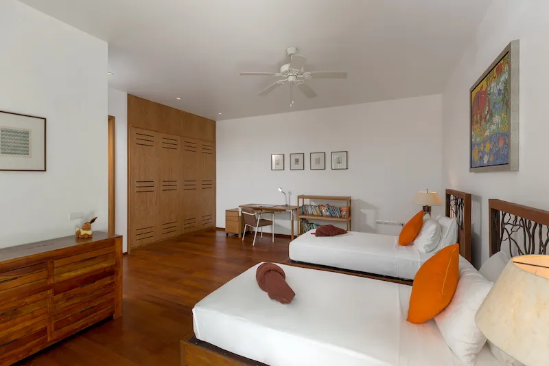 Property image - full photo 9