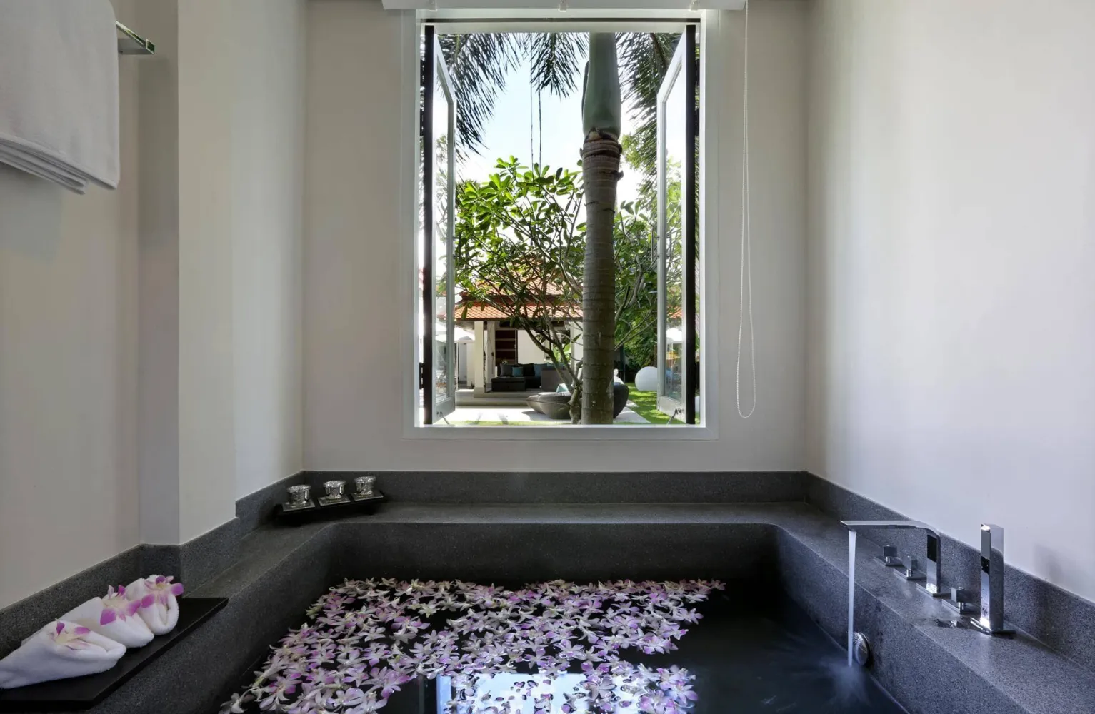 Property image - full photo 6