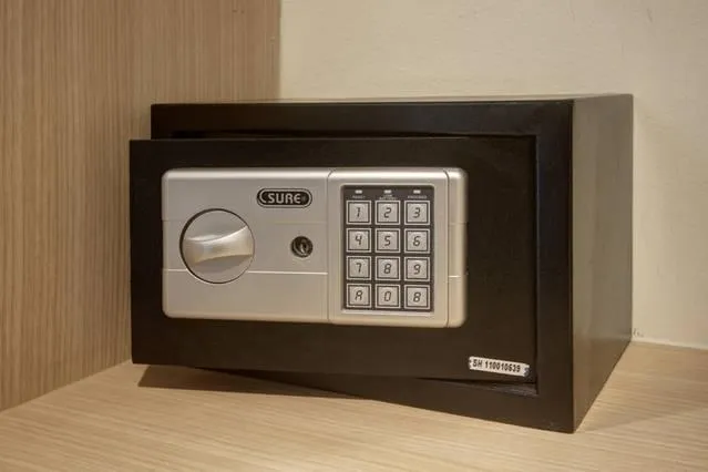 Property image - full photo 10