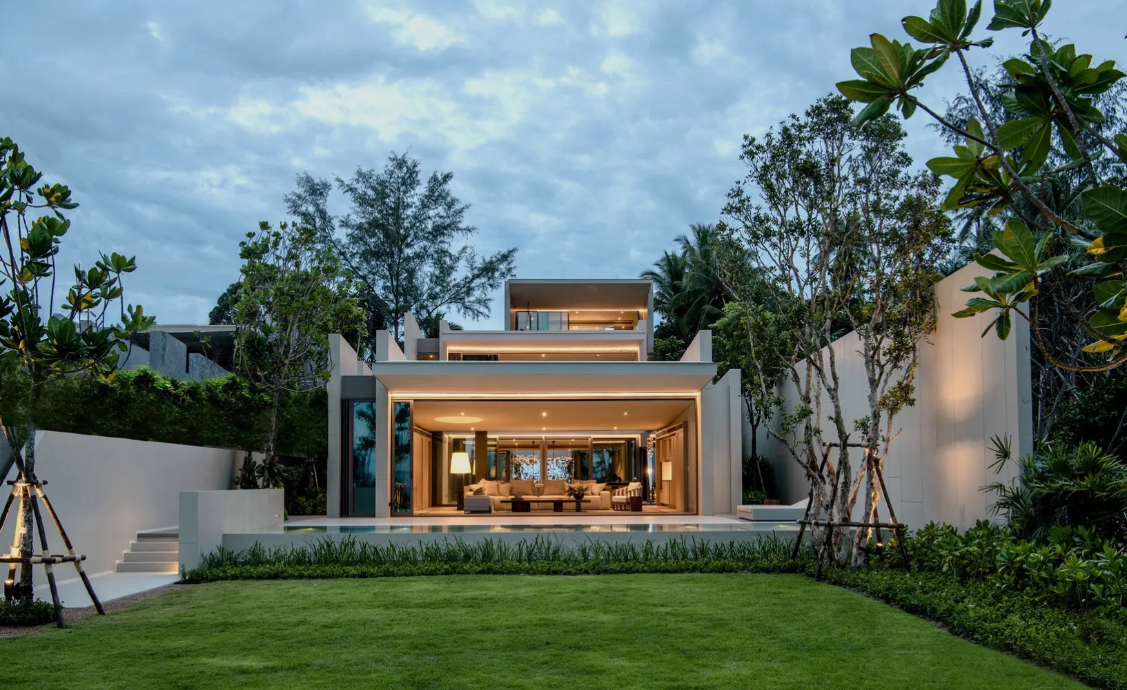 Property image - full photo 3