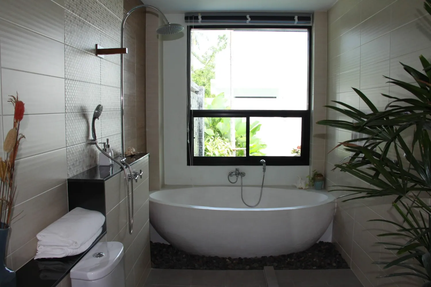 Property image - full photo 7