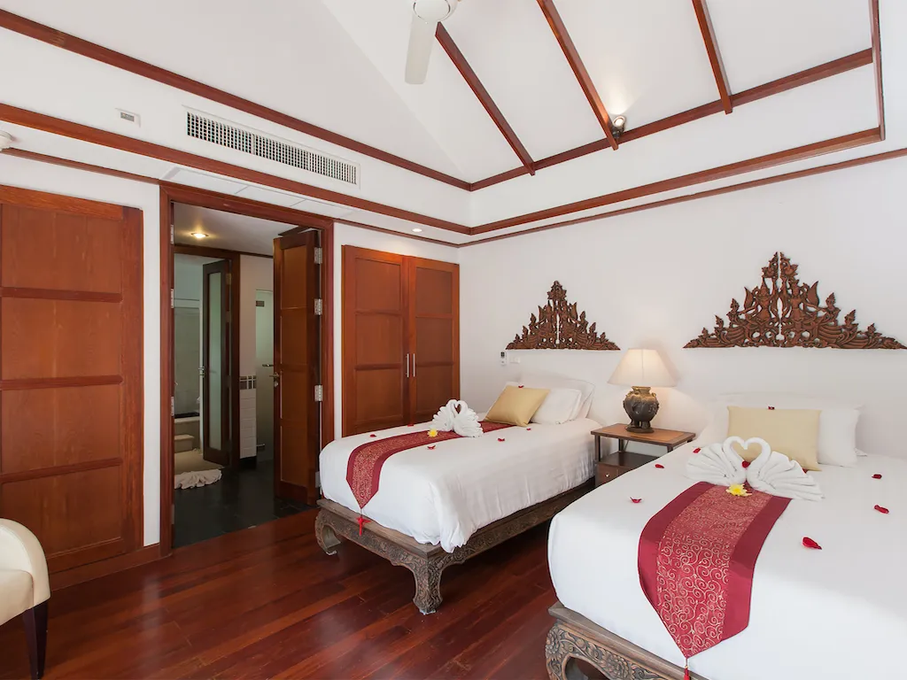 Property image - full photo 9