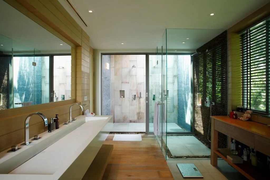 Property image - full photo 23