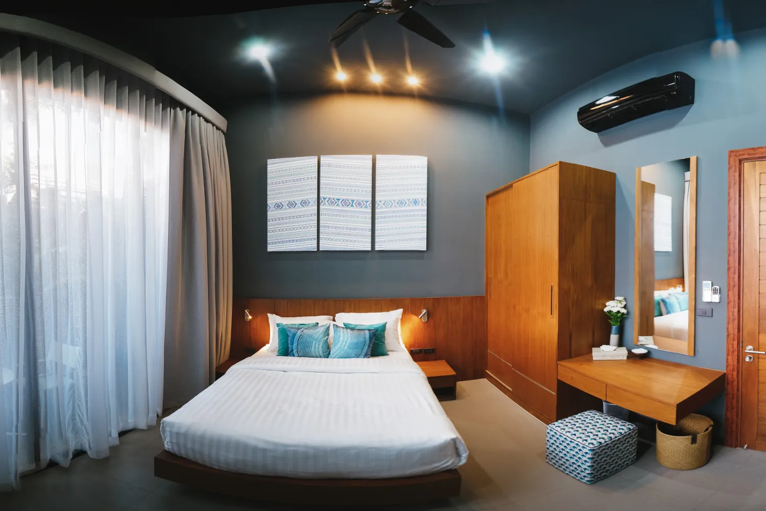 Property image - full photo 31