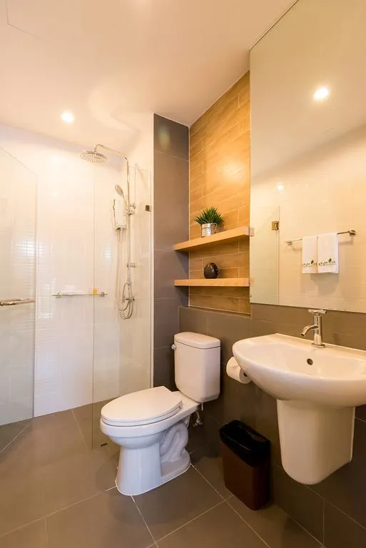 Property image - full photo 9